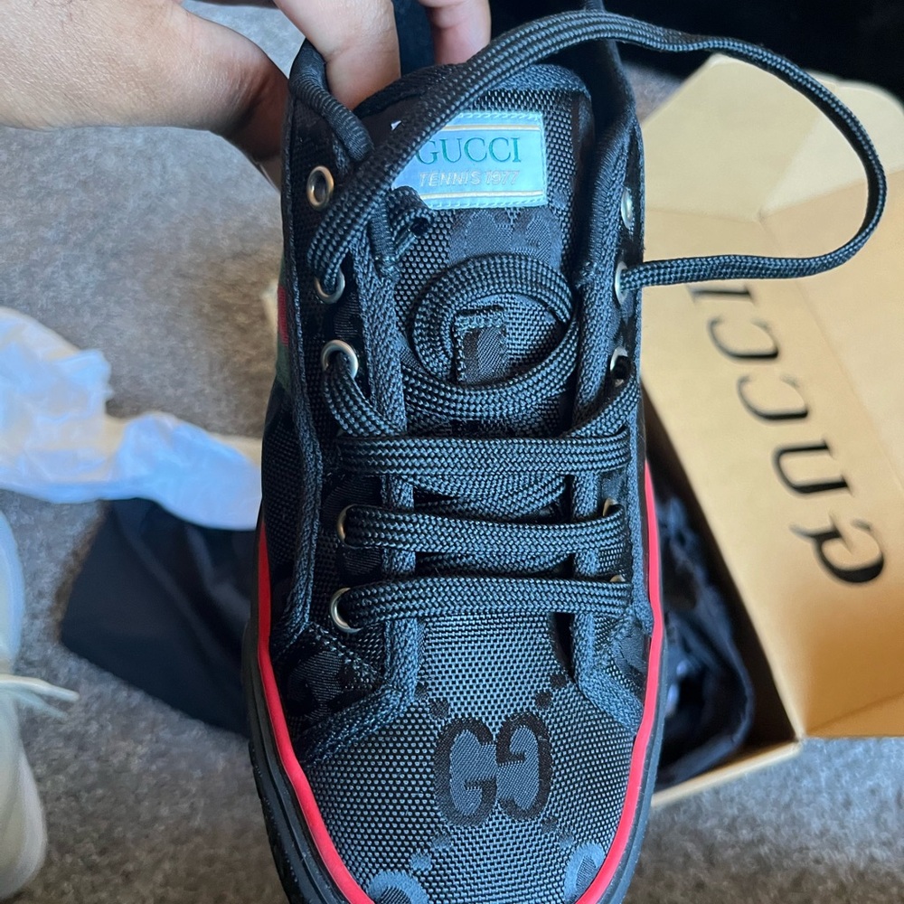 Gucci Men's Black Sneakers with Red Trim 10 in us 9 Gucci